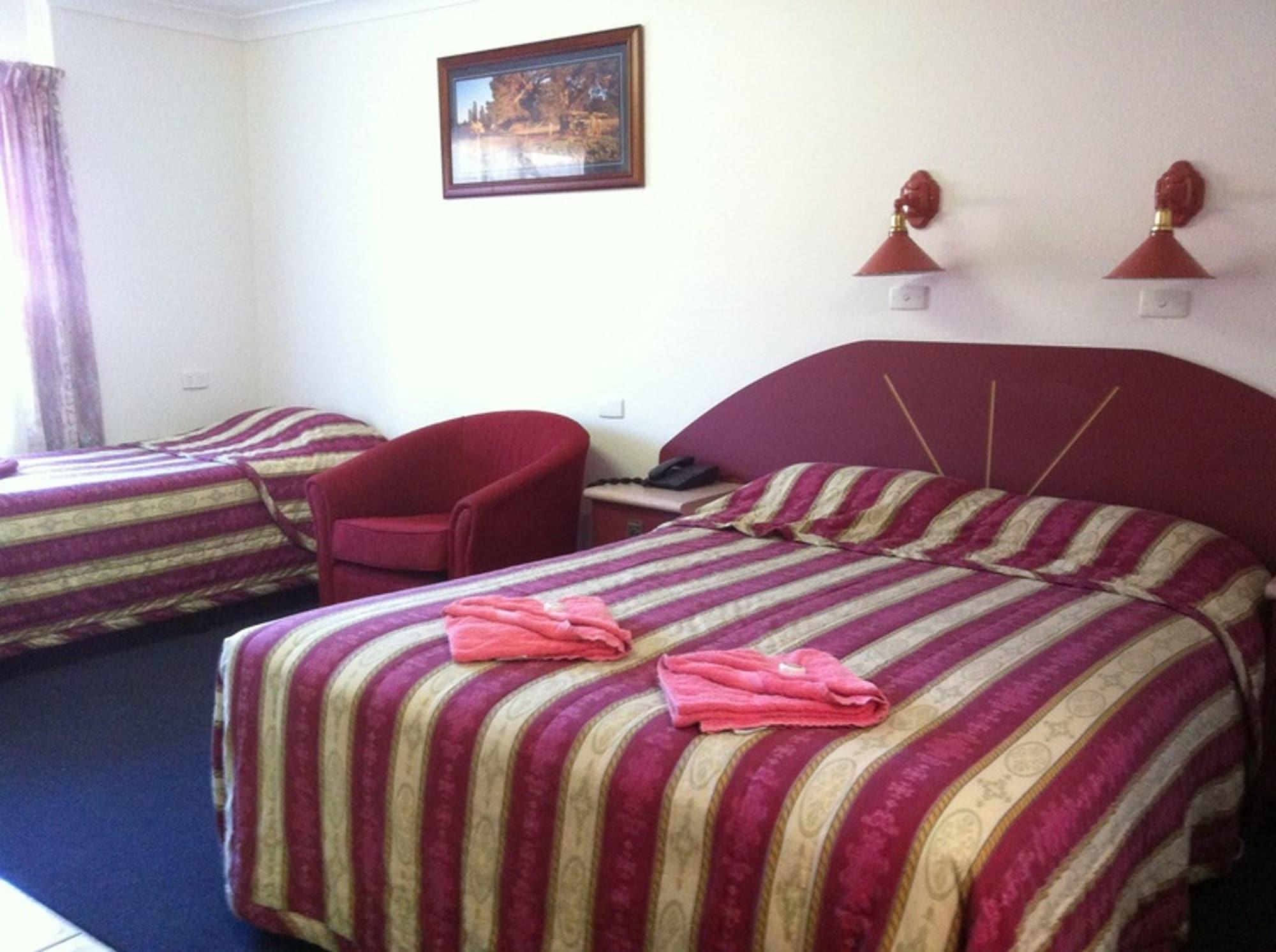 Homestead Motel Даббо Экстерьер фото