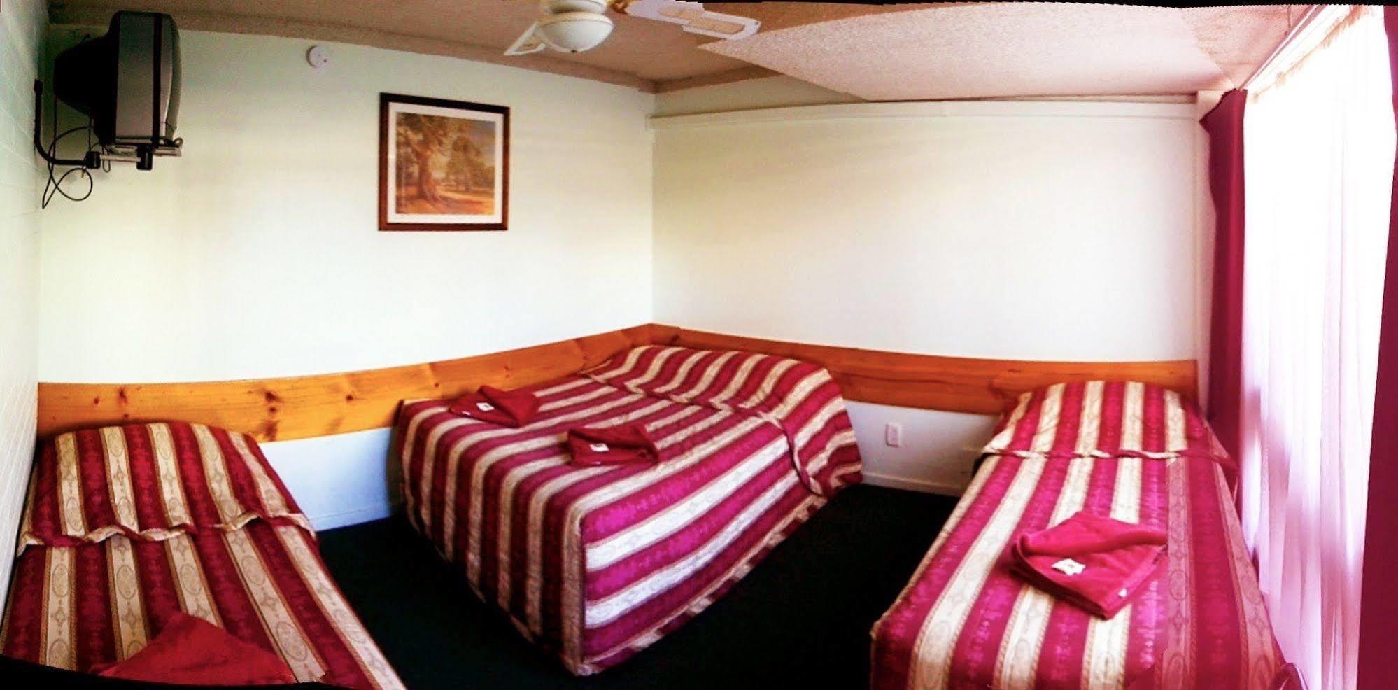 Homestead Motel Даббо Экстерьер фото